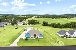 140 Clayton Xing, Springtown, TX 76082 - Photo 32