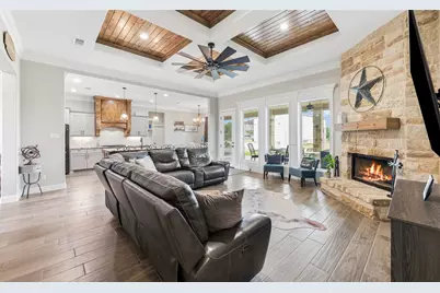 140 Clayton Crossing, Springtown, TX 76082 - Photo 6