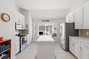 8720 Lariat Cir, Fort Worth, TX 76244 - Photo 2