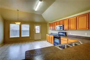 8513 Prairie Wind Trail, Fort Worth, TX 76134 - Photo 6