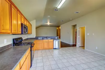 8513 Prairie Wind Trail, Fort Worth, TX 76134 - Photo 10