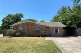 748 Chalk Hill Ln, DeSoto, TX 75115 - Photo 1