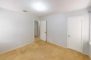 1505 Montclair St, Arlington, TX 76015 - Photo 12