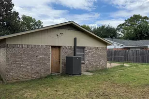 1505 Montclair St, Arlington, TX 76015 - Photo 18