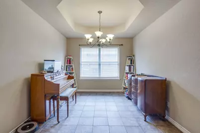 812 Valley Ridge Road, Burleson, TX 76028 - Photo 8