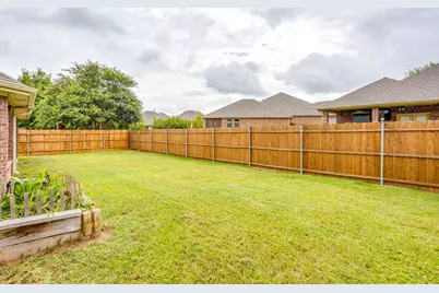 812 Valley Ridge Road, Burleson, TX 76028 - Photo 38