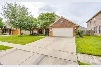 812 Valley Ridge Road, Burleson, TX 76028 - Photo 2