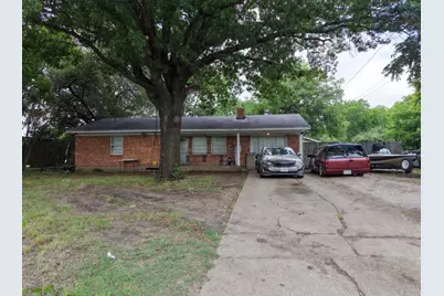 1425 Park Circle Drive, Lancaster, TX 75134 - Photo 2