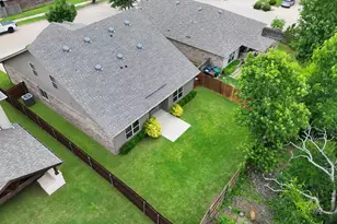 5005 Marina Dr, Denton, TX 76208 - Photo 2