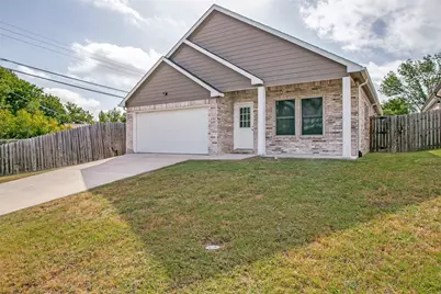 805 N Ridge Drive, White Settlement, TX 76108 - Photo 2