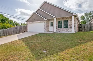 805 N Ridge Dr, White Settlement, TX 76108 - Photo 2
