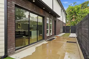 2724 Hondo, Dallas, TX 75219 - Photo 22