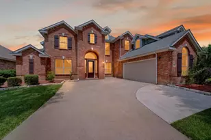 9506 Pinehurst Dr, Rowlett, TX 75089 - Photo 2
