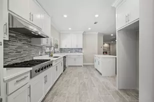 899 E Jefferson St, Van Alstyne, TX 75495 - Photo 8