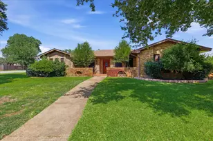 114 Stone Canyon Dr, Highland Village, TX 75077 - Photo 1