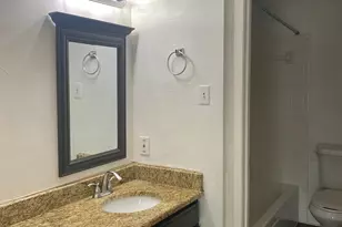 13652 Flagstone Ln, Dallas, TX 75240 - Photo 10