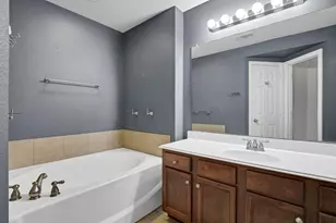 2700 Club Ridge Dr, Lewisville, TX 75067 - Photo 20