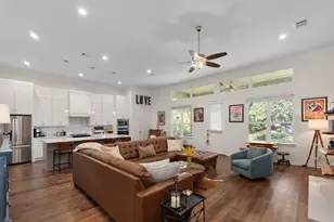 317 Kauai Ct, Tool, TX 75143 - Photo 10