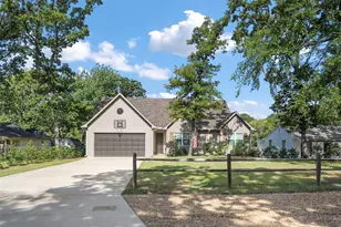 317 Kauai Ct, Tool, TX 75143 - Photo 1