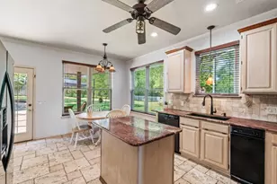 150 Creekside Dr, Double Oak, TX 75077 - Photo 8