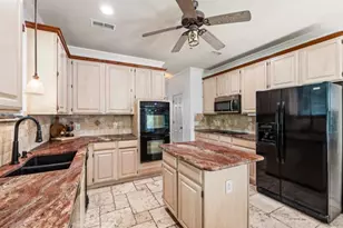 150 Creekside Dr, Double Oak, TX 75077 - Photo 4