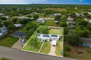 1006 N Live Oak St, Breckenridge, TX 76424 - Photo 4