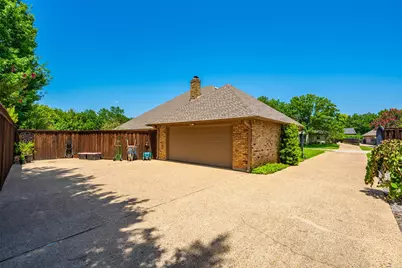 6633 Eton Court, Benbrook, TX 76132 - Photo 32