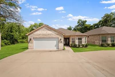 901 E Jefferson Street, Van Alstyne, TX 75495 - Photo 1
