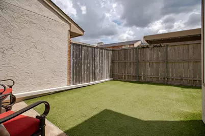 13108 Burninglog Lane, Dallas, TX 75243 - Photo 30