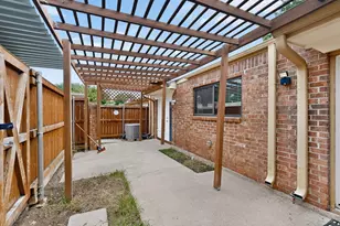 13786 Brookgreen Cir, Dallas, TX 75240 - Photo 20