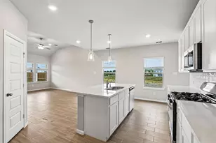 1295 Wild Cherry Wy, Van Alstyne, TX 75495 - Photo 4