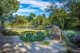 218 N Rosemont Ave, Dallas, TX 75208 - Photo 34