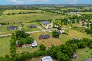11625 Creekview Rd, Crowley, TX 76036 - Photo 34