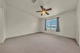 11625 Creekview Rd, Crowley, TX 76036 - Photo 16