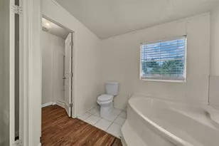 11625 Creekview Rd, Crowley, TX 76036 - Photo 18