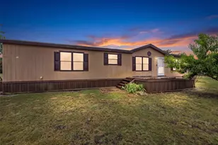 11625 Creekview Rd, Crowley, TX 76036 - Photo 2
