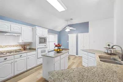 4912 Basil Drive, McKinney, TX 75070 - Photo 10