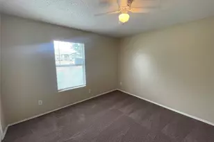 1420 Bumble Bee Dr, Lancaster, TX 75134 - Photo 14