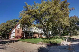 1202 Tanglewood Trail, Euless, TX 76040 - Photo 2