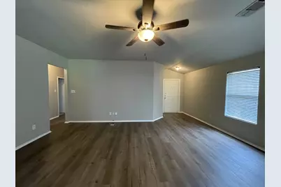 7404 Fossil Creek Drive, Arlington, TX 76002 - Photo 2