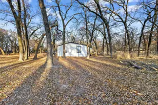 237 Wild Flower Dr, Gun Barrel City, TX 75156 - Photo 2