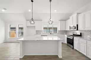 2825 Holstein Dr, Midlothian, TX 76065 - Photo 2