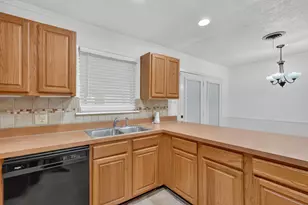 2539 Highwood Dr, Dallas, TX 75228 - Photo 10