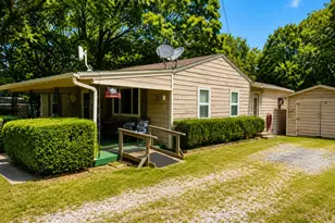 2070 Co Rd 3830, Quinlan, TX 75474 - Photo 2