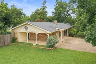 1101 14th St, Honey Grove, TX 75446 - Photo 30