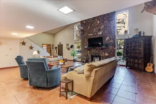 1459 Warrington Ct, Fort Worth, TX 76112 - Photo 8