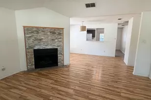 3006 Post Oak Dr, Euless, TX 76039 - Photo 2
