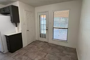 3006 Post Oak Dr, Euless, TX 76039 - Photo 8