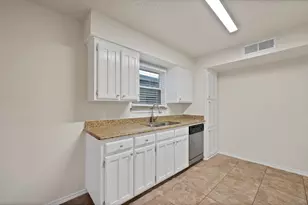 4807 Crestmont Ct, Arlington, TX 76017 - Photo 12