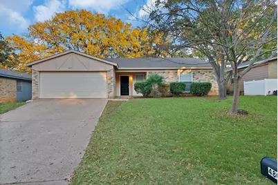 4807 Crestmont Court, Arlington, TX 76017 - Photo 2